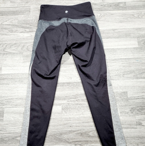 Tek Gear DryTek Women's Size Medium Leggings - Picture 2 of 2